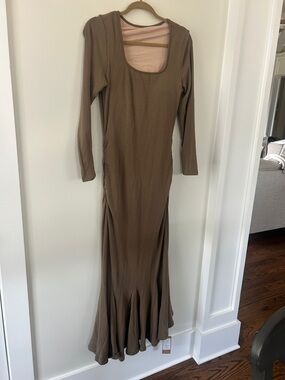 OGL Brown Long Sleeve Scoop-Neck Maxi Dress